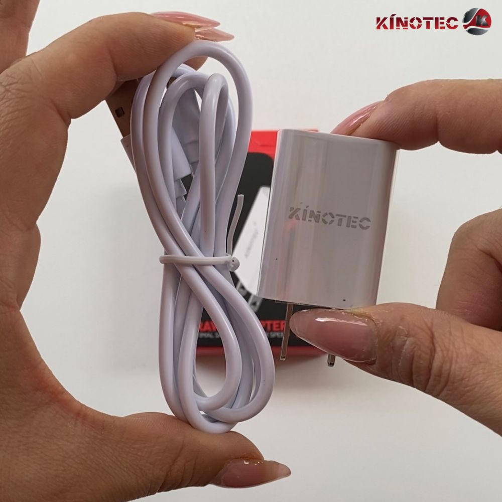 Cargador Kinotec KN-09
